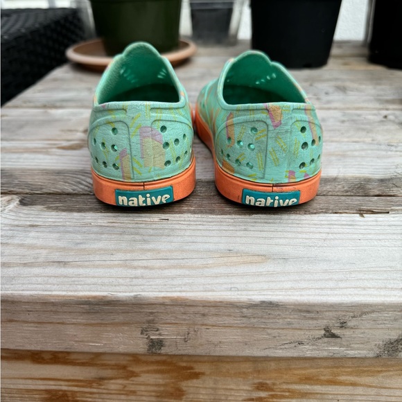 Girls native sandals size C12 - Picture 3 of 4